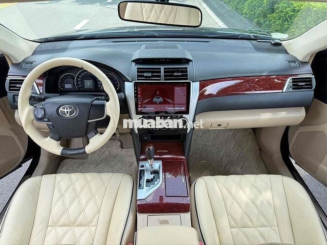 Toyota Camry 2012 2.5Q - 47000 km