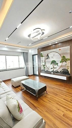 Bán căn hộ chung cư 120 m², 3 PN tòa D5A Trần Thái Tông, full nội thất
