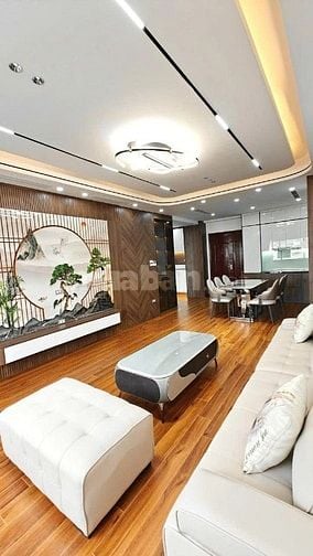 Bán căn hộ chung cư 120 m², 3 PN tòa D5A Trần Thái Tông, full nội thất