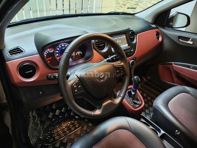 Gia đình bán xe Hyundai Grand i10 bản 1.2AT full