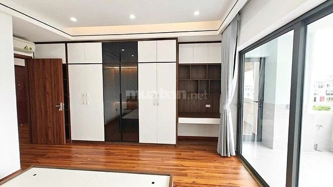 Bán căn hộ chung cư 120 m², 3 PN tòa D5A Trần Thái Tông, full nội thất