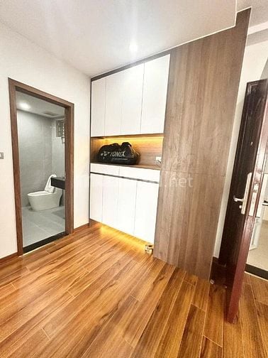 Bán căn hộ chung cư 120 m², 3 PN tòa D5A Trần Thái Tông, full nội thất