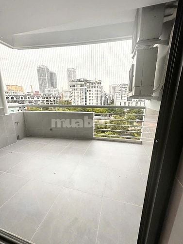 Bán căn hộ chung cư 120 m², 3 PN tòa D5A Trần Thái Tông, full nội thất