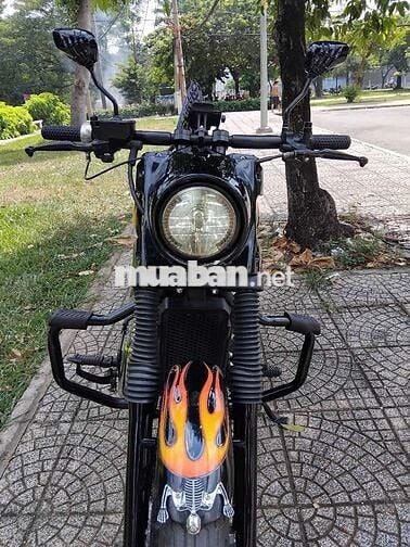Shadow 750HQCN
