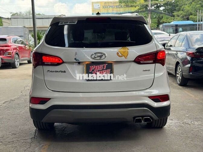 Hyundai Santafe 2017 4WD 2.4L full xăng,màu trắng