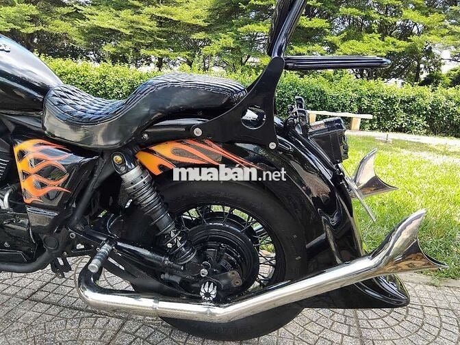 Shadow 750HQCN