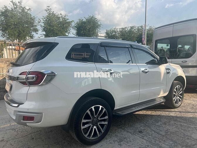 BÁN EVEREST 4x2 TITANIUM 2019 ĐI QUÁ IT BÁN LUÔN