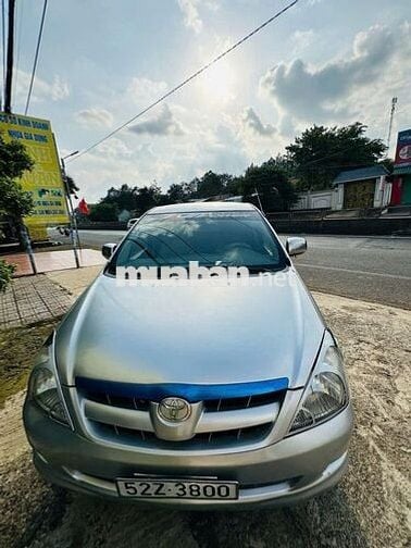 Toyota Innova 2006 G - 010310 km