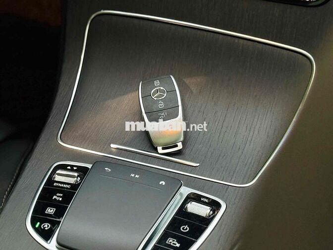 Mercedes GLC300 4MATIC 2020 - 36000 km