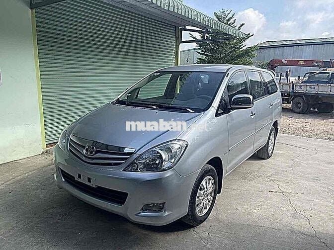 Toyota Innova 2010 G - 230000 km