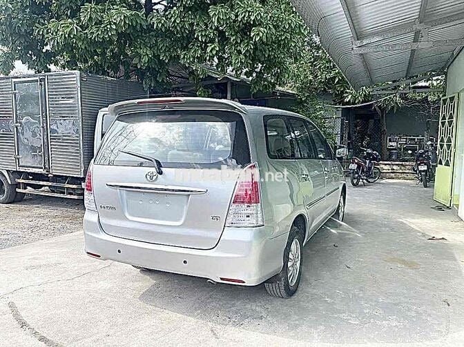 Toyota Innova 2010 G - 230000 km