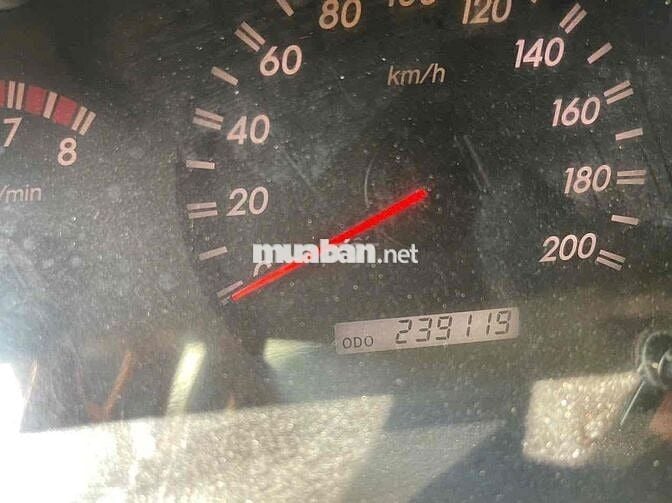 Toyota Innova 2010 G - 230000 km