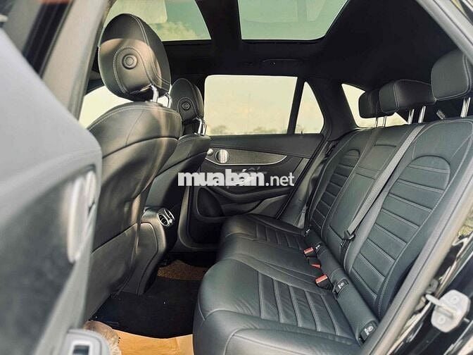 Mercedes GLC300 4MATIC 2020 - 36000 km
