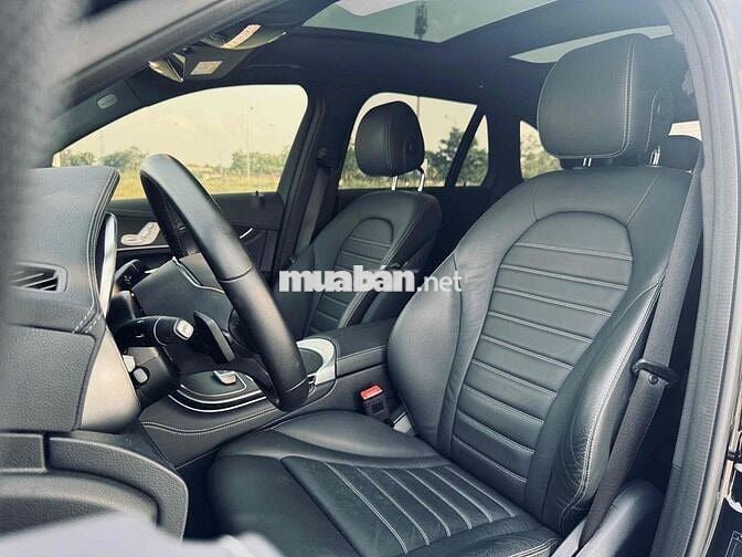 Mercedes GLC300 4MATIC 2020 - 36000 km