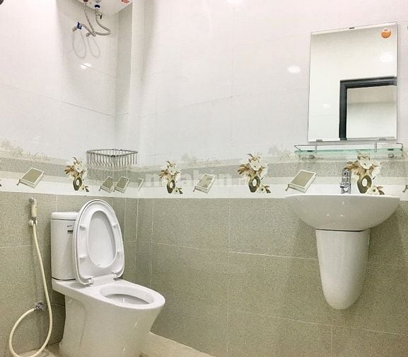 Nhà hàng Hàn Quốc và căn hộ , con đường sầm uất nhất của tuyến phố du 