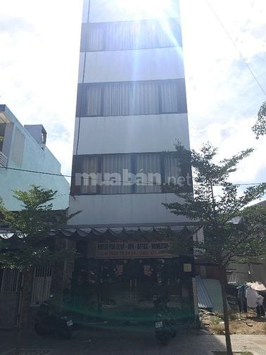 Nhà hàng Hàn Quốc và căn hộ , con đường sầm uất nhất của tuyến phố du 