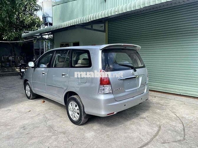 Toyota Innova 2010 G - 230000 km