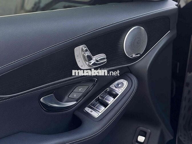 Mercedes GLC300 4MATIC 2020 - 36000 km