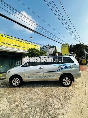 Toyota Innova 2006 G - 010310 km