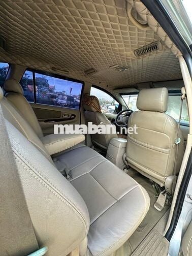 Toyota Innova 2006 G - 010310 km