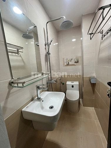 6.9 tỷ có nhà 34m xây 4 tầng ở Minh Khai, HBT, ngõ rộng, 30m ra oto tr