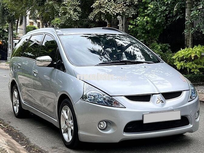 Mitsubishi Grandis 2009 số tự động màu bạc