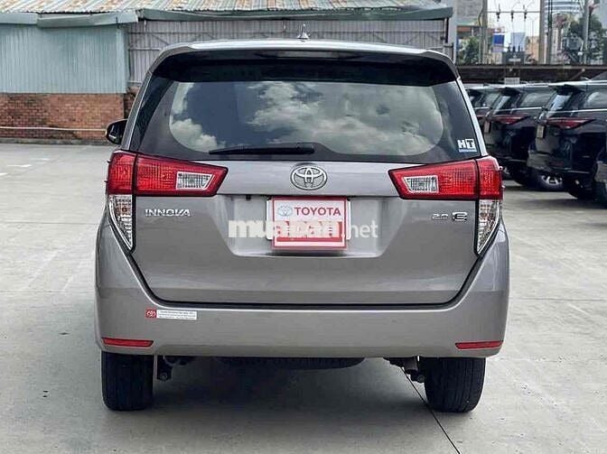 Toyota Innova 2021 E 2.0 MT - 46000 km