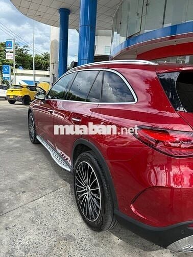 Mercedes Benz GLC 2023 GLC 300 - 24000 km