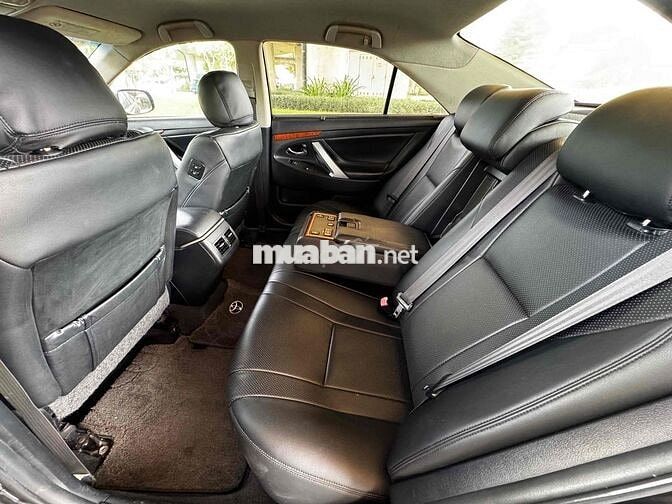 Toyota Camry model 2010 3.5Q