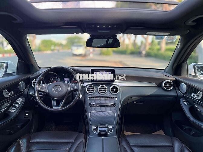 Mercedes GLC300 4Matic Model 2019 Siu Đẹp