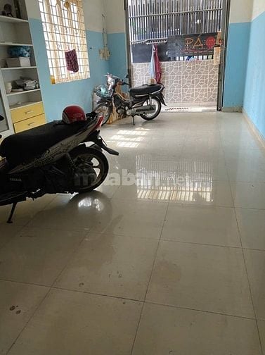 Phòng rộng đẹp, có cửa sổ thoáng mát, bếp riêng wc trong phòng 
