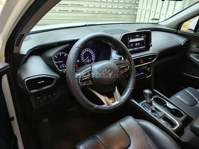Gia đình cần bán xe Hyundai Santa Fe dầu SX 2019