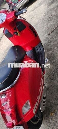Vespa GTS 125 up 72m