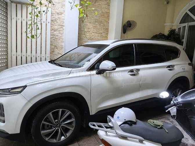 Gia đình cần bán xe Hyundai Santa Fe dầu SX 2019
