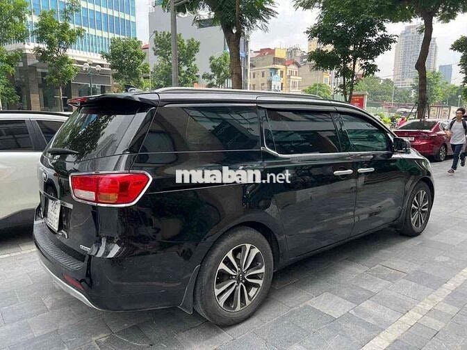 Kia Sedona 2017 2.2L DATH - 19000 km