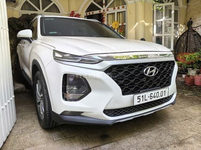 Gia đình cần bán xe Hyundai Santa Fe dầu SX 2019
