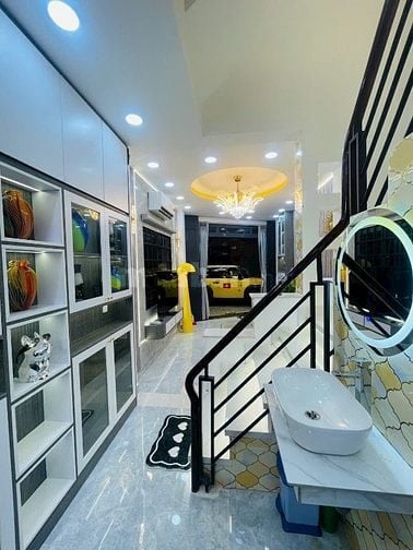 ⭐️Nhà 3 Lầu tuyệt đẹp Cao cấp góc 2 mặt hẻm xe tải 8m Phan Văn Trị, P1