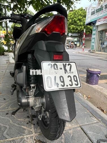 Nhà chật, ít nhu cầu sử dụng bán bớt xe