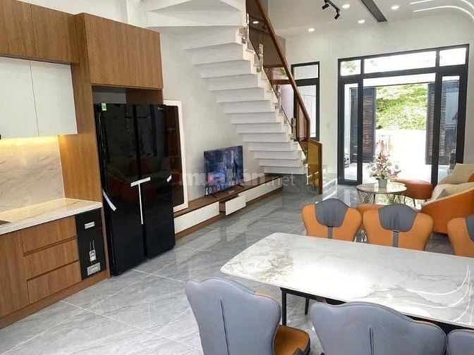 Hót! Tô Hiệu, Bán nhà C4, Hẻm xe hơi, Dt: 77m2, Xây dựng pull. 5xxty