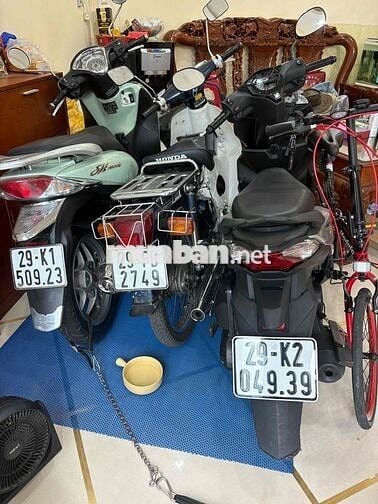 Nhà chật, ít nhu cầu sử dụng bán bớt xe