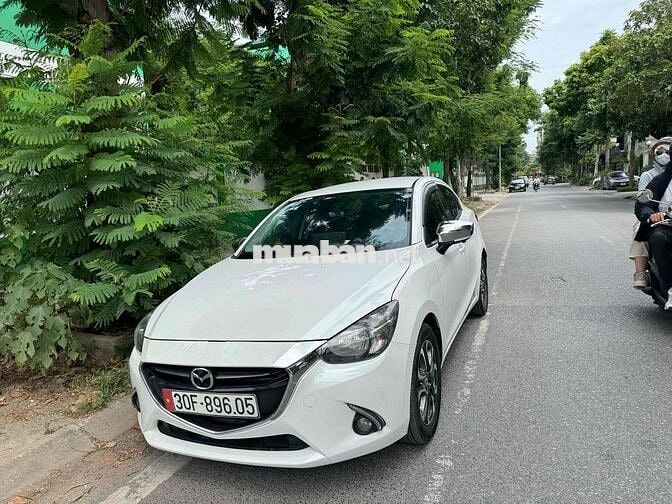 Mazda 2 2016  1.5 AT Sedan - 85000 km