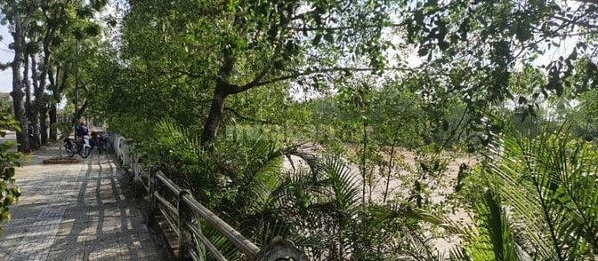 Bán nhà mặt tiền đường Bạch Đằng, Thành Phố Trà Vinh, 4x30m, nở hậu