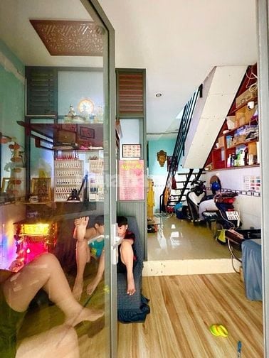 Nhà hẻm kề Tên Lửa - HXH 5m,10m ra HXT thông - 32m2 (4x8) - nhỉnh 3 tỷ