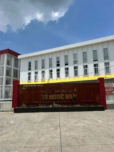 Bán nhà Thạnh Xuân 31,Quận12 tphcm.Dt: 3,5m x 8m.Đúc 1lầu 2 pn 2wc .
