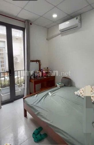 Bán nhà Thạnh Xuân 31,Quận12 tphcm.Dt: 3,5m x 8m.Đúc 1lầu 2 pn 2wc .