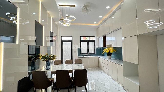 Ngộp bank bán nhanh nhà 4x20m MT đường Hồ Văn Long gần chợ Bà Hom