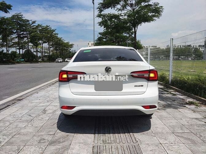 New MG5 MT sx 2024 màu trắng