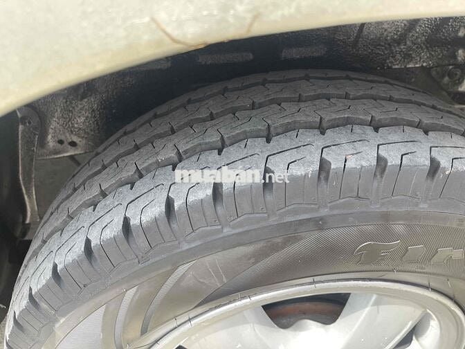 cần bán Hyundai Starex 6 người 800 ký có máy lạnh