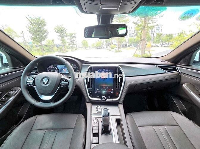 VinFast Lux A2.0 2021 2.0 AT - 35000 km