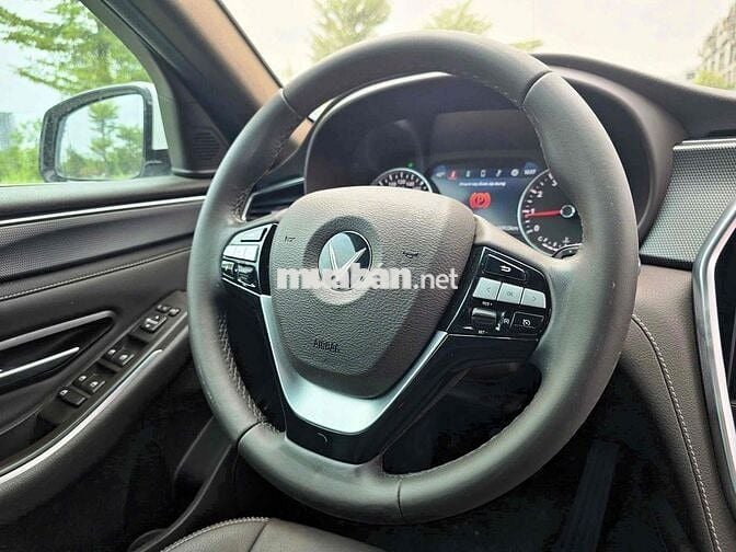 VinFast Lux A2.0 2021 2.0 AT - 35000 km